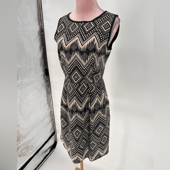 EUC J. Crew Diamond Ikat Pattern Dress - Picture 6 of 11